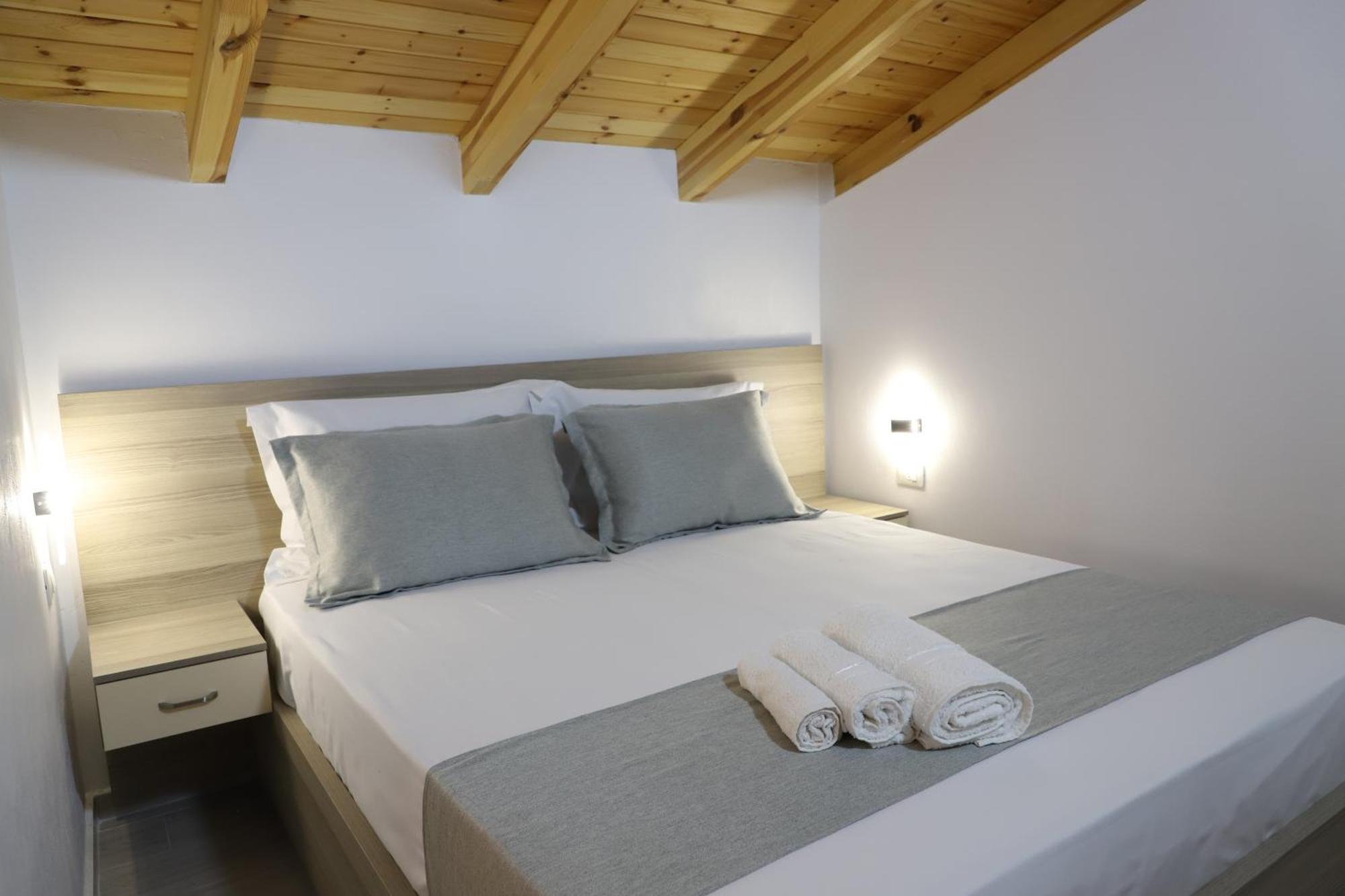 Guesthouse Kazazi Berat Exterior photo